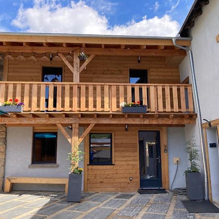 Grange Nere Le Clos Des Ours Matemale Exteriér fotografie