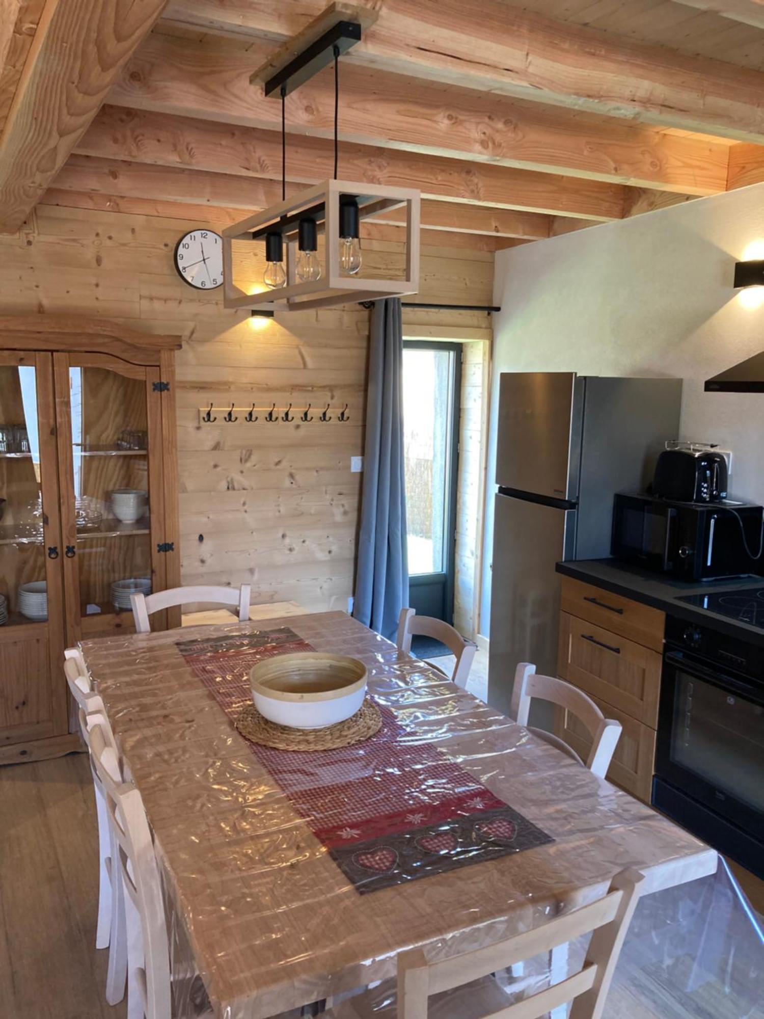 Grange Nere Le Clos Des Ours Matemale Exteriér fotografie