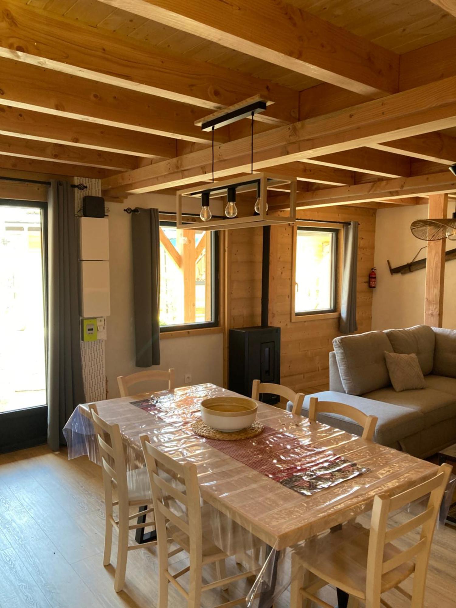 Grange Nere Le Clos Des Ours Matemale Exteriér fotografie